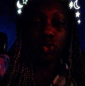 Meet your Posher, Jade